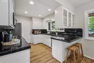 6710 SW 11th Dr, Portland, OR 97219 - Photo 16