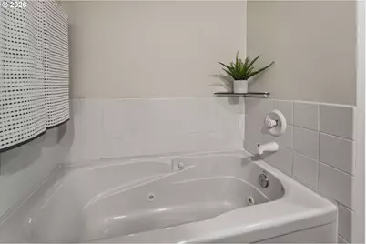 6710 SW 11th Dr, Portland, OR 97219 - Photo 28