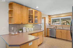 2420 SW 172nd Ct, Beaverton, OR 97003 - Photo 6