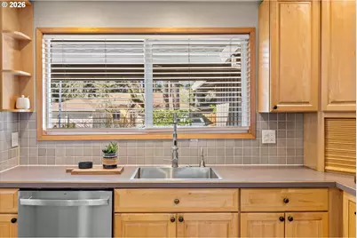 2420 SW 172nd Ct, Beaverton, OR 97003 - Photo 8