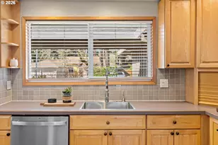 2420 SW 172nd Ct, Beaverton, OR 97003 - Photo 8