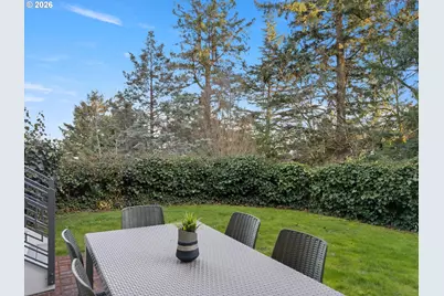 1136 SW Davenport St, Portland, OR 97201 - Photo 40