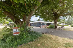 223 W Hazel St, Roseburg, OR 97471 - Photo 34