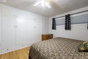 223 W Hazel St, Roseburg, OR 97471 - Photo 18