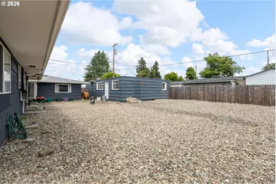 223 W Hazel St, Roseburg, OR 97471 - Photo 36