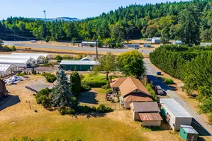 5795 S Santiam Hwy, Lebanon, OR 97355 - Photo 2