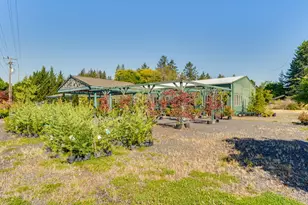 5795 S Santiam Hwy, Lebanon, OR 97355 - Photo 18