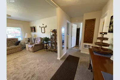 48440 Jasper Dr, Oakridge, OR 97463 - Photo 4