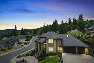 1155 Holly Ave, Cottage Grove, OR 97424 - Photo 2