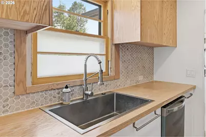 3132 NE Rosa Parks Way, Portland, OR 97211 - Photo 16