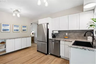 9633 N Portsmouth Ave, Portland, OR 97203 - Photo 16