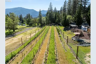 727 Earhart Rd, Rogue River, OR 97537 - Photo 40