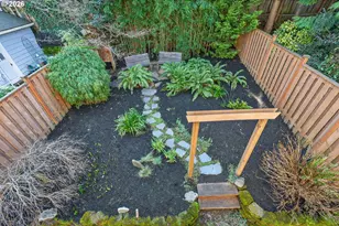 2448 SE Yamhill St, Portland, OR 97214 - Photo 38