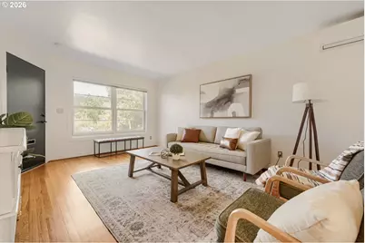 6504 N Commercial Ave, Portland, OR 97217 - Photo 10