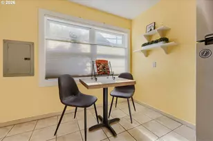 6504 N Commercial Ave, Portland, OR 97217 - Photo 12