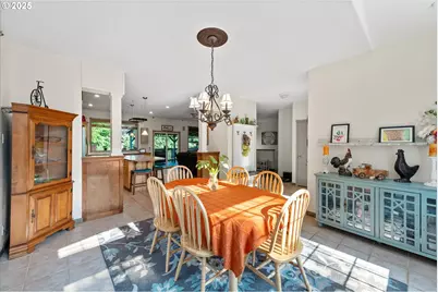 1604 Tara Ct, Kelso, WA 98626 - Photo 14