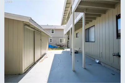 32781 E Pearl St, Eugene, OR 97408 - Photo 12