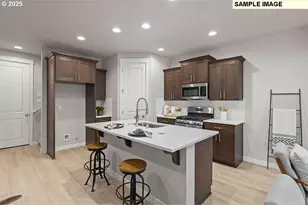 18512 NE 45th Ave, Vancouver, WA 98686 - Photo 8