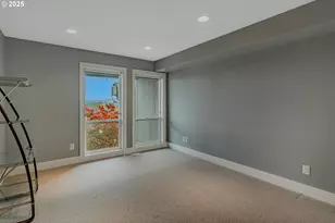 5425 SW View Point Terrace, Portland, OR 97239 - Photo 28