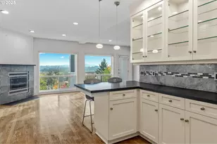 5425 SW View Point Terrace, Portland, OR 97239 - Photo 22