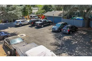 1112 E Main St, Hillsboro, OR 97123 - Photo 16