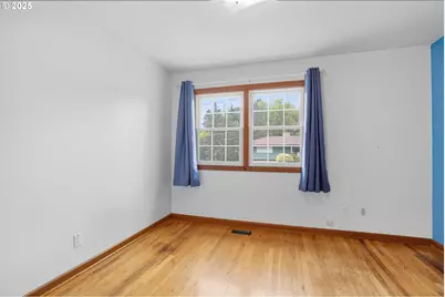 9360 SW Meadow Ln, Portland, OR 97225 - Photo 20