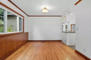 9360 SW Meadow Ln, Portland, OR 97225 - Photo 10