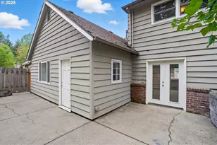 9360 SW Meadow Ln, Portland, OR 97225 - Photo 30