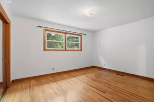 9360 SW Meadow Ln, Portland, OR 97225 - Photo 22