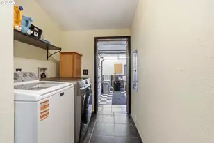 208 Mill St, Dayton, OR 97114 - Photo 16