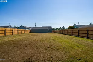 606 Evergreen Dr, Tillamook, OR 97141 - Photo 28