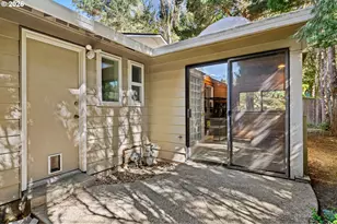 214 NW Seblar Dr, Portland, OR 97035 - Photo 28