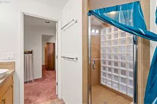 214 NW Seblar Dr, Portland, OR 97035 - Photo 16