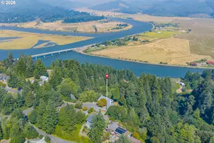 770 18th Ave, Coos Bay, OR 97420 - Photo 6