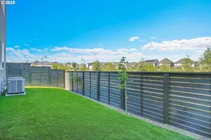 16473 NW Liberty St, Portland, OR 97229 - Photo 28