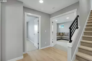 16473 NW Liberty St, Portland, OR 97229 - Photo 22