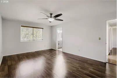1635 NE Stable Dr, Hillsboro, OR 97124 - Photo 16