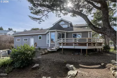 465 SW Edgewater, Depoe Bay, OR 97341 - Photo 26