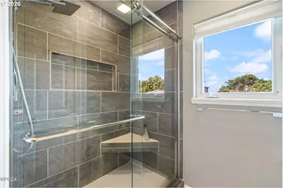 465 SW Edgewater, Depoe Bay, OR 97341 - Photo 20