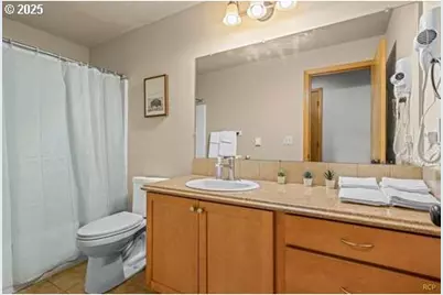 8725 SE 91st Ave, Happy Valley, OR 97086 - Photo 24