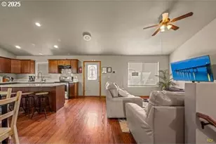 8725 SE 91st Ave, Happy Valley, OR 97086 - Photo 20