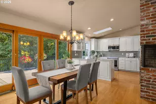 1662 Fircrest Dr, Lake Oswego, OR 97034 - Photo 10
