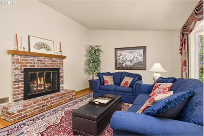 1662 Fircrest Dr, Lake Oswego, OR 97034 - Photo 4