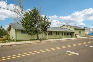 13445 Gaffney Ln, Oregon City, OR 97045 - Photo 2