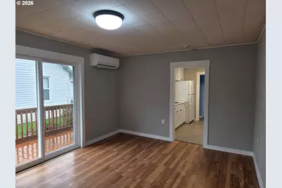561 15th Ave, Longview, WA 98632 - Photo 2