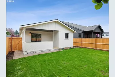 411 S 1st St, Silverton, OR 97381 - Photo 16