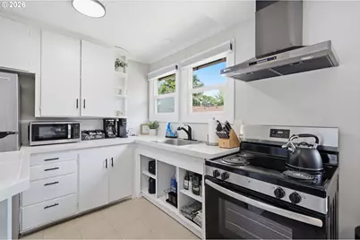 1310 Washington Aly, Eugene, OR 97401 - Photo 28