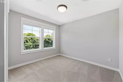 7456 N Stockton Ave, Portland, OR 97203 - Photo 38