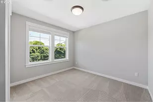 7456 N Stockton Ave, Portland, OR 97203 - Photo 38