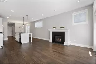7456 N Stockton Ave, Portland, OR 97203 - Photo 20